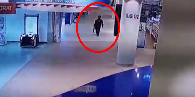 Silahıyla kalabalığa ateş açıp 26 kişiyi öldürmüştü! Taylandlı asker Jakrapanth Thomma öldürüldü