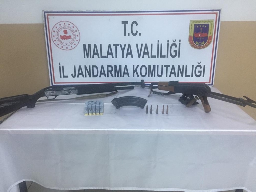 Silahlar ele geçirildi, 1 gözaltı 