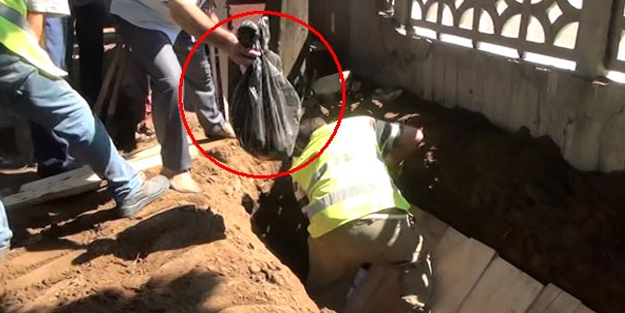 Silahlı saldırı sonucu ölen kimsesiz Afgan genç, eşyalarıyla birlikte gömüldü