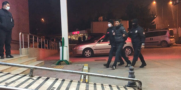 Silahlı saldırıya müdahale eden 2 polis yaralandı