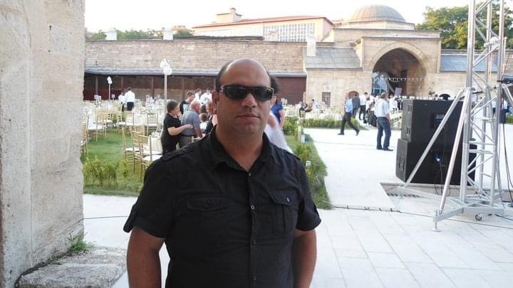 Silahlı saldırıya uğrayan müzisyen hayatını kaybetti 