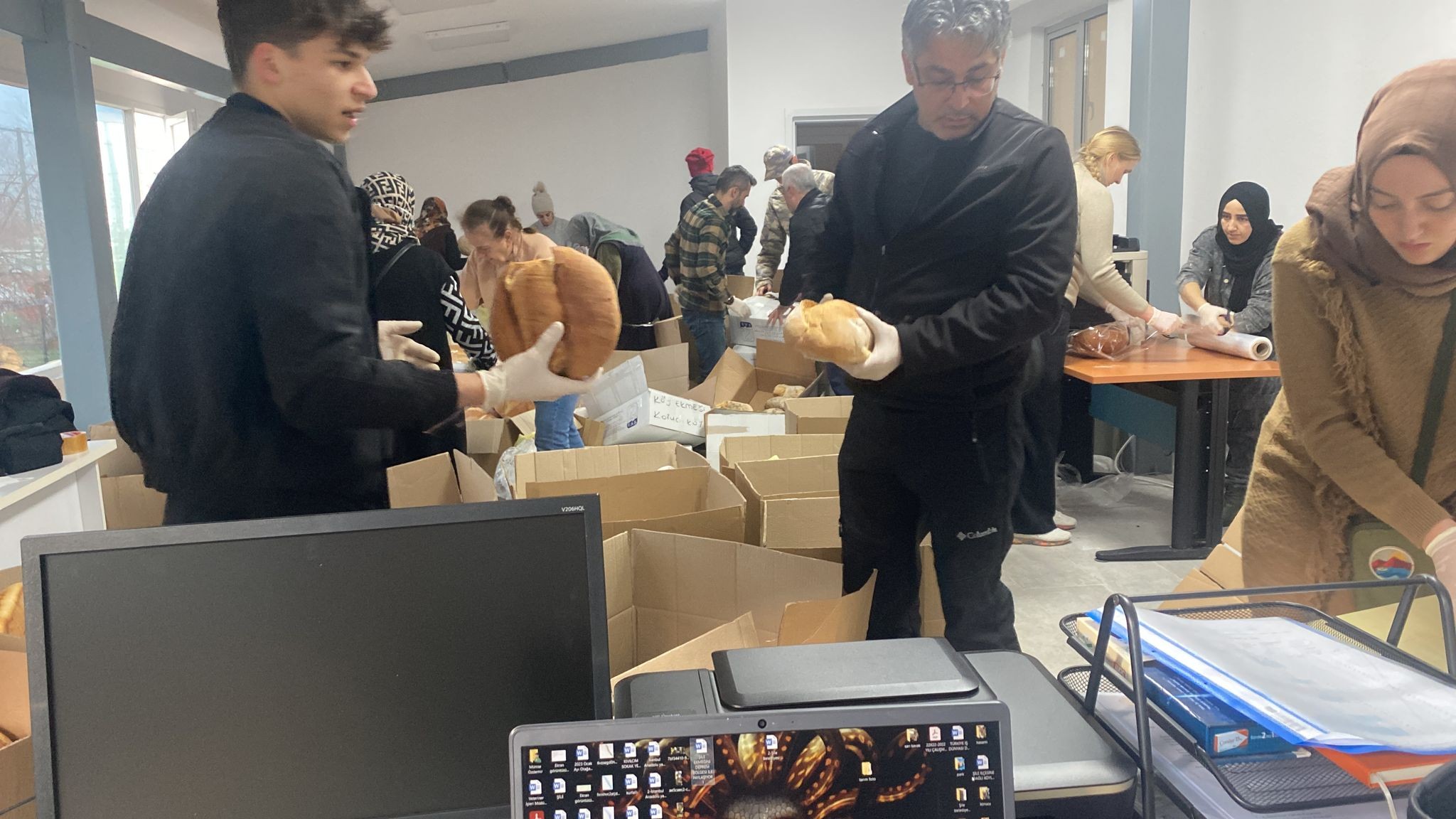 Şile ekmeğini deprem bölgesi ile paylaşıyor