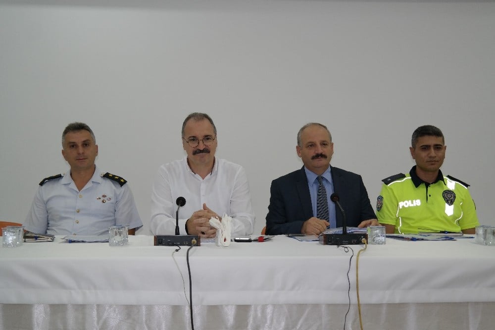 Silifke’de okulların ve öğrencilerin güvenliği masaya yatırıldı 