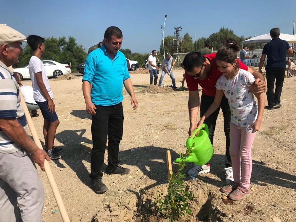 Silifke’de şehitler için fidan dikildi 