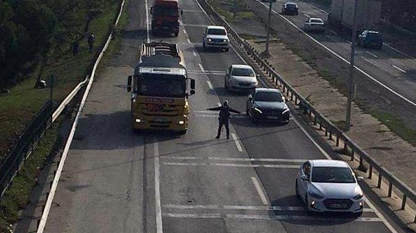 Silivri'de bir anda yola atladı! Ortalığı birbirine kattı