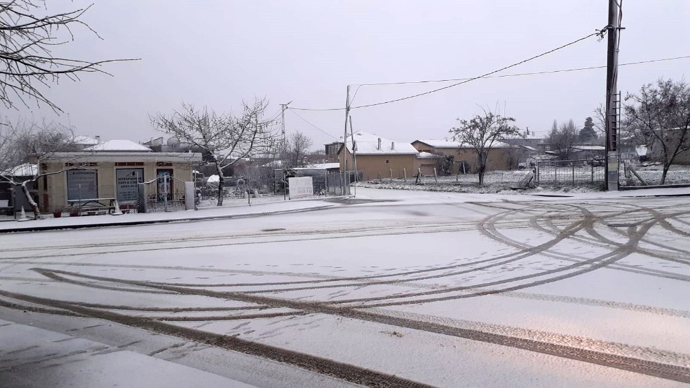 Silivri’de kar yağışı başladı 