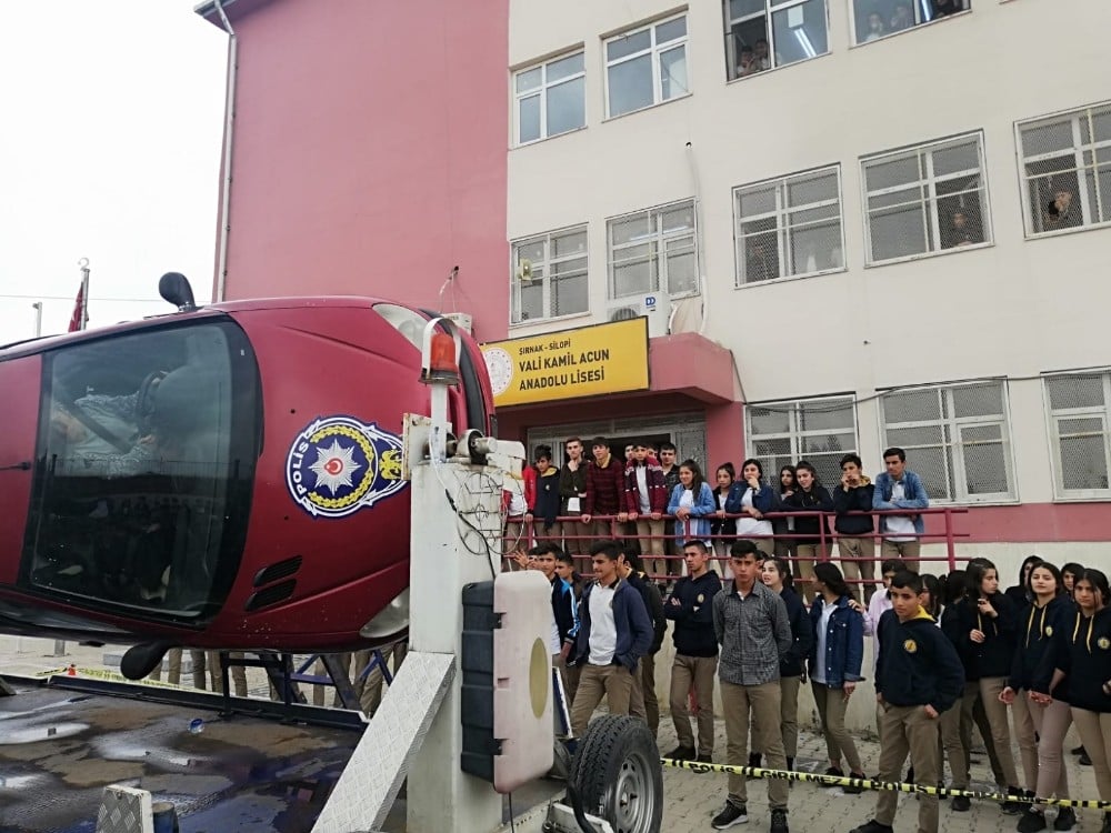 Silopi’de öğrencilere simülasyon aracı ile uygulamalı eğitim verildi 