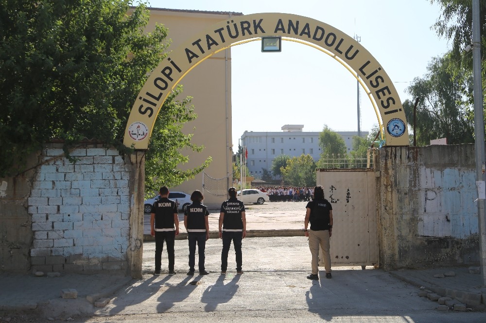 Silopi’de okul önlerinde güvenlik uygulaması 