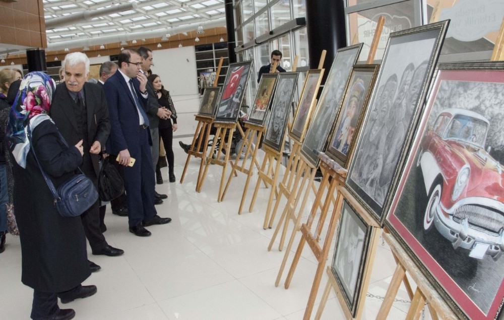 Silüet resim sergisi açıldı 
