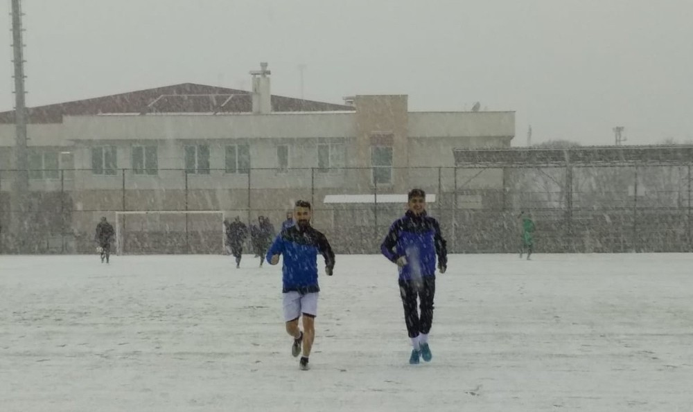 Silvan Aslanspor, Diyarbakır Sanayi Sitesi maçına hazırlanıyor 