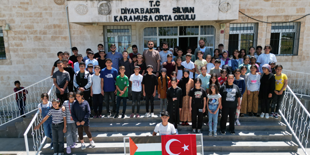 Silvan’da öğrenciler 