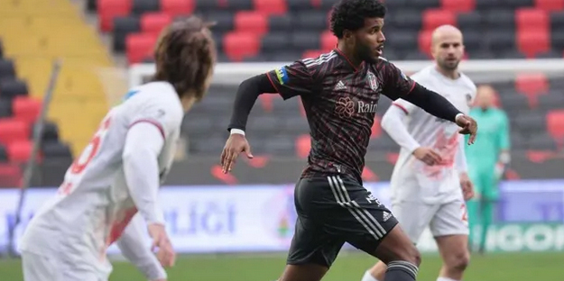 Silvio Berlusconi, Beşiktaş'ın yıldızını almaya geliyor!