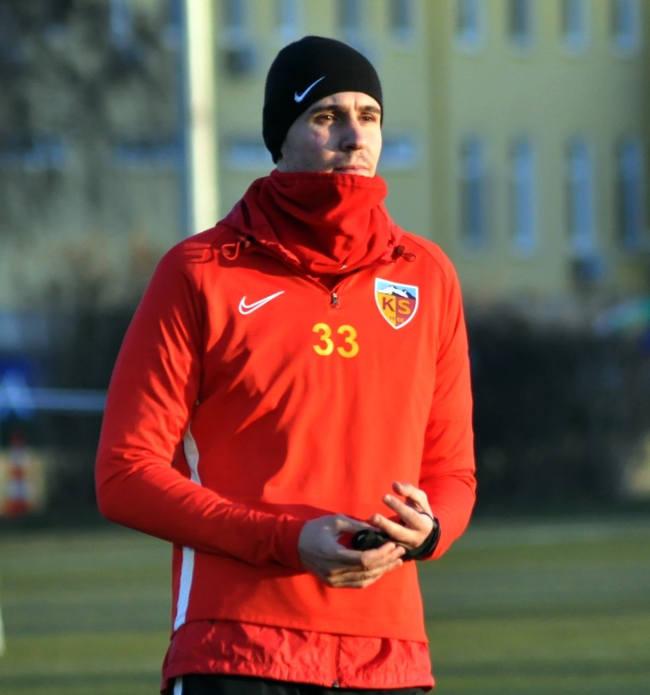 Silviu Lung takımla çalışmalarını sürdürüyor 