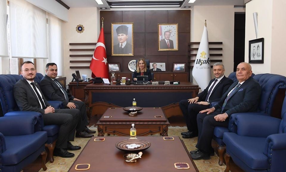 Simav heyetinden Uşak Valisi’ne ziyaret 