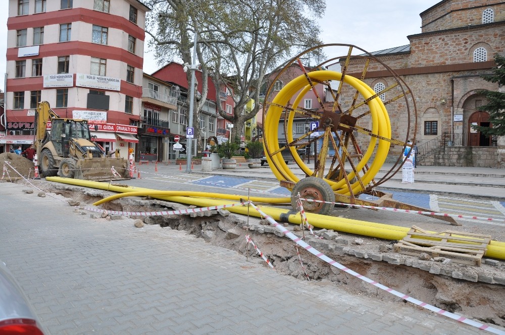 Simav’da doğalgaz çalışmaları hız kazandı 