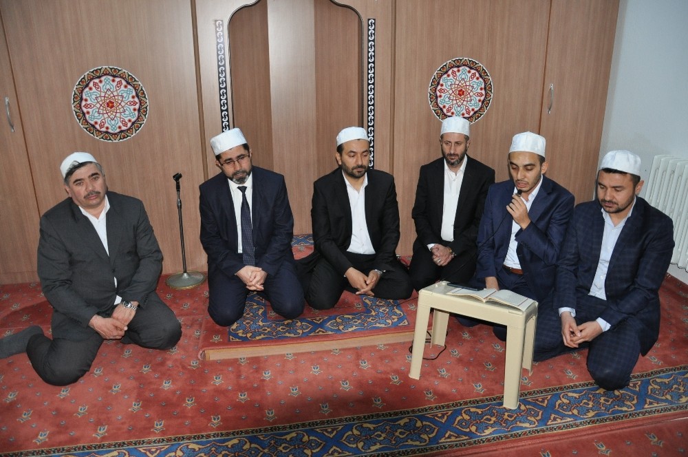 Simav’da İdlib şehitleri için mevlit okutuldu 