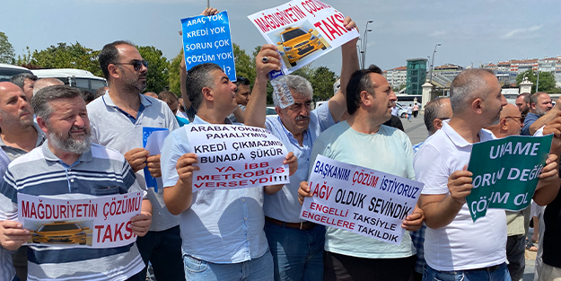 Şimdi de minibüsçüler! Yi̇ne Ekrem yi̇ne protesto!