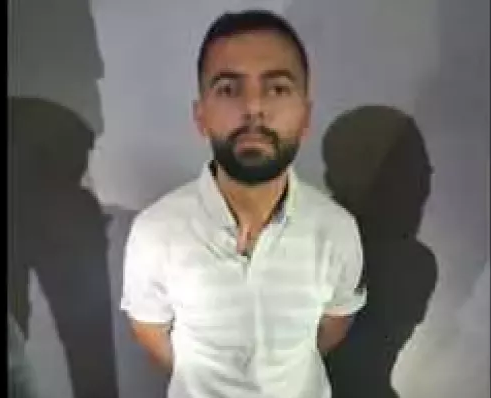 Şimdi dünyanın kaç bucak olduğunu gördün mü köftehor? Ne oldu, birden bire rengin soldu