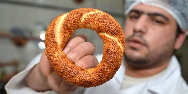 Simit yeni fiyatıyla tezgahta