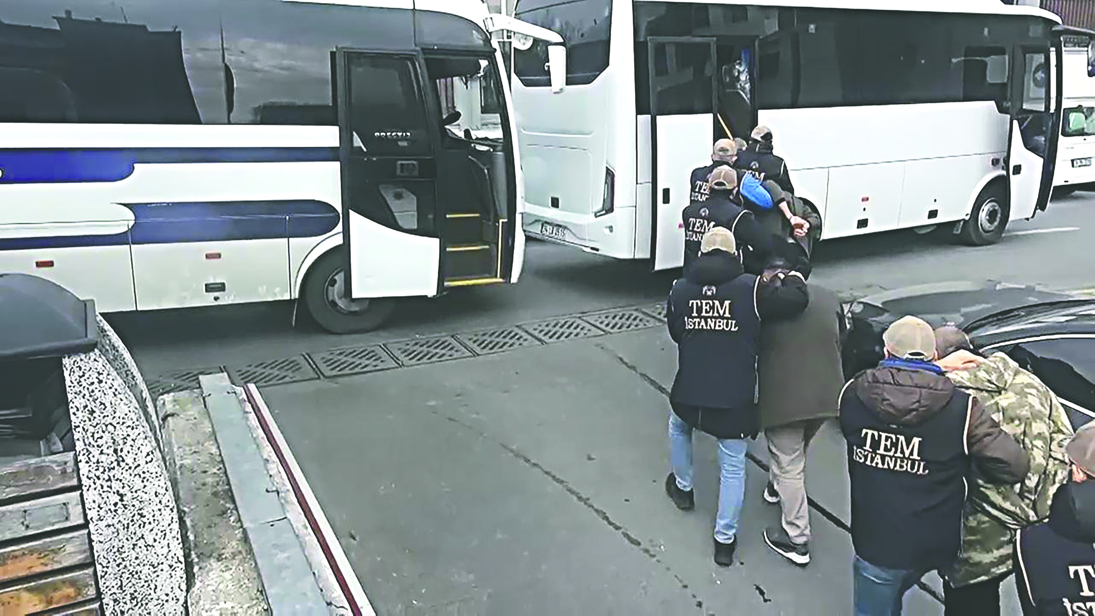 Sinagog ve kiliselere saldıracaklardı! 25 DEAŞ üyesi tutuklandı