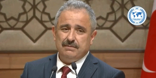 Sinan Burhan teker teker sıraladı! Gazeteciler için yeşil pasaport talebi