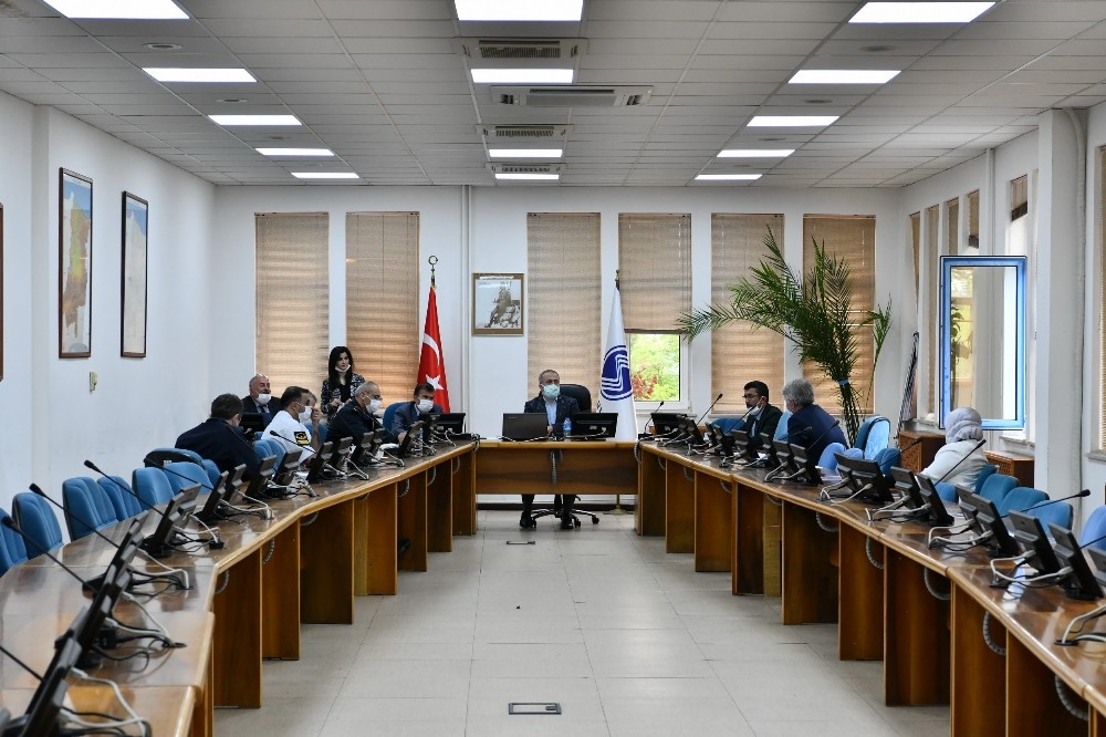 Sınav Koordinasyon Kurulu Rektör Savaşan başkanlığında toplandı 