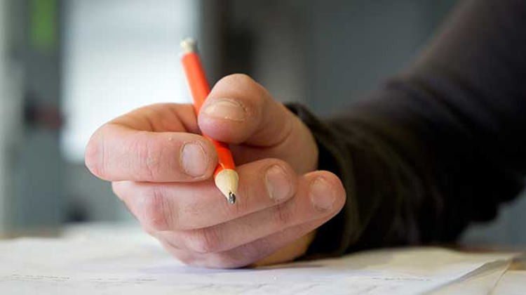 Sınav stresi kalp rahatsızlığını ortaya çıkardı