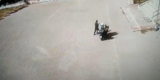 Sınava girecek adayların imdatlarına polis yetişti!