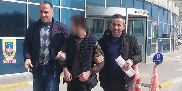 Sınava kalem yerine mermiyle geldi