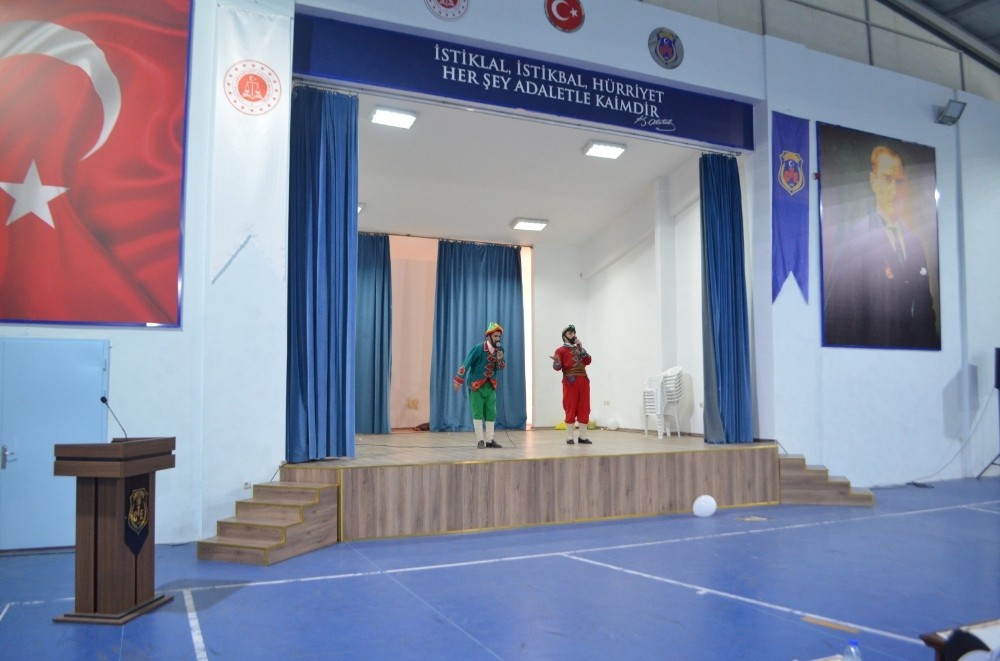 Sincan Belediyesi çocuk cezaevinde tiyatro oyunu sahneledi 