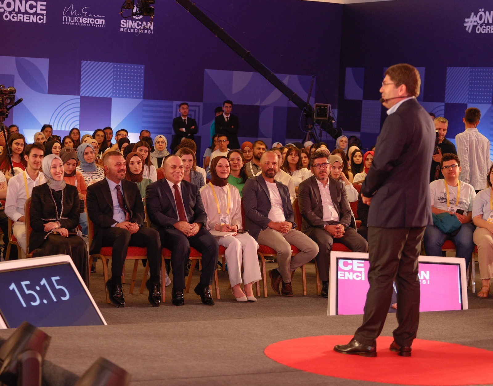 Sincan Belediyesi öğrencileri yalnız bırakmadı