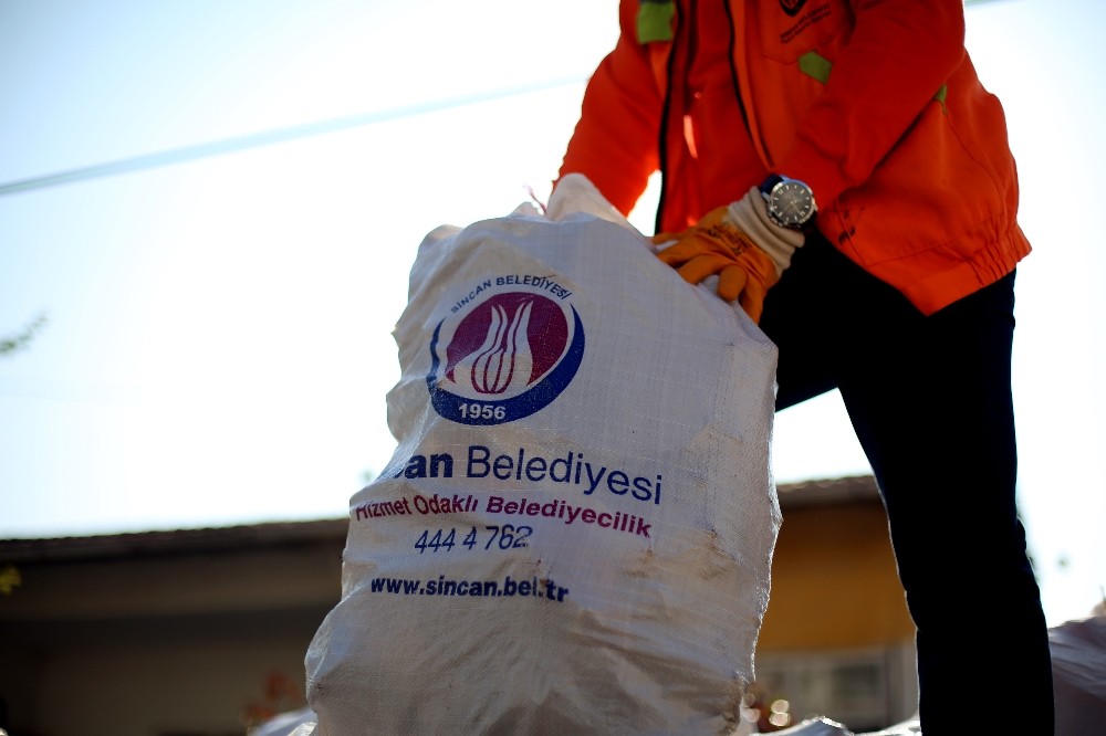 Sincan Belediyesi Ramazan boyunca 10 bin gıda kolisi dağıtacak 