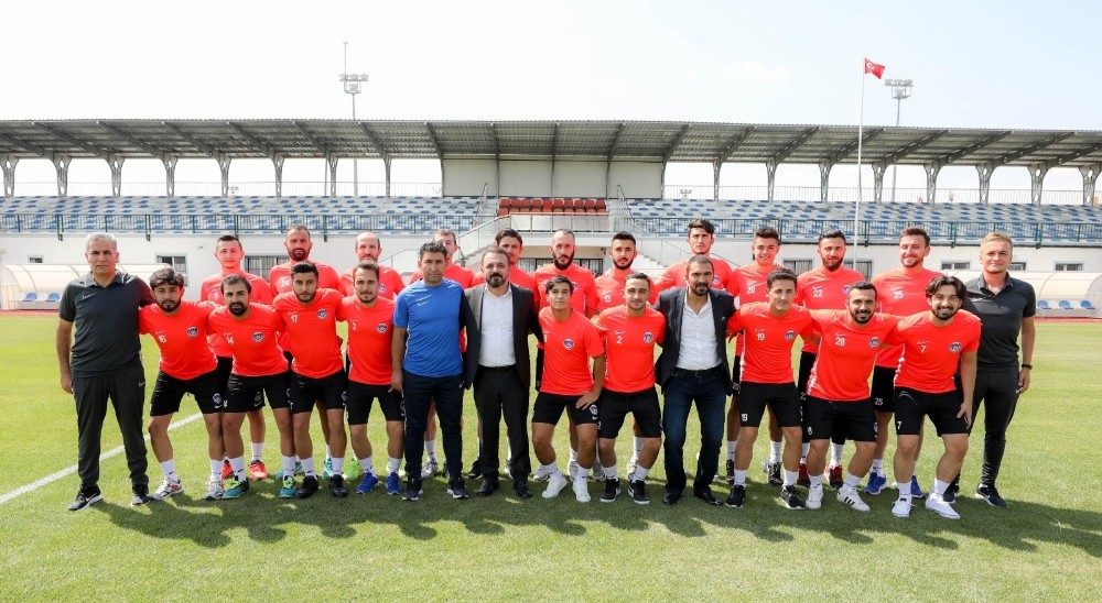 Sincan Belediyespor Kulübü futbol ve güreşteki başarılarıyla göz dolduruyor 