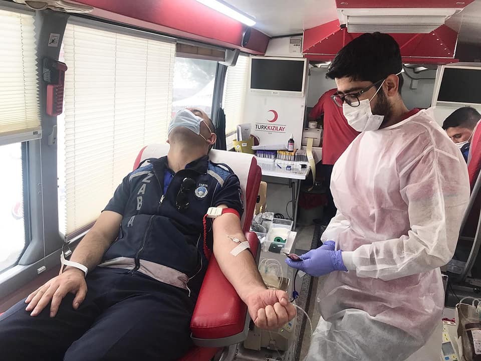 Sincan Zabıtası'ndan Kızılay'a kan bağışı