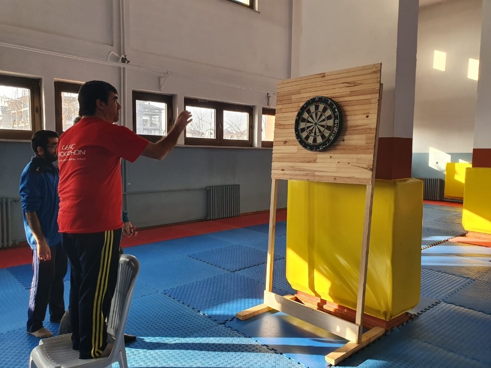 Sincan’da “Umudun Kanatları”na dart eğitimi 