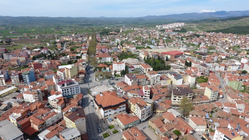 Sındırgı’da sokağa çıkma yasağına vatandaşlar uydu 