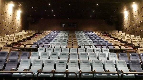 Sinema salonları açıldı mı? Sinema salonlarında kişi sınırlaması var mı?