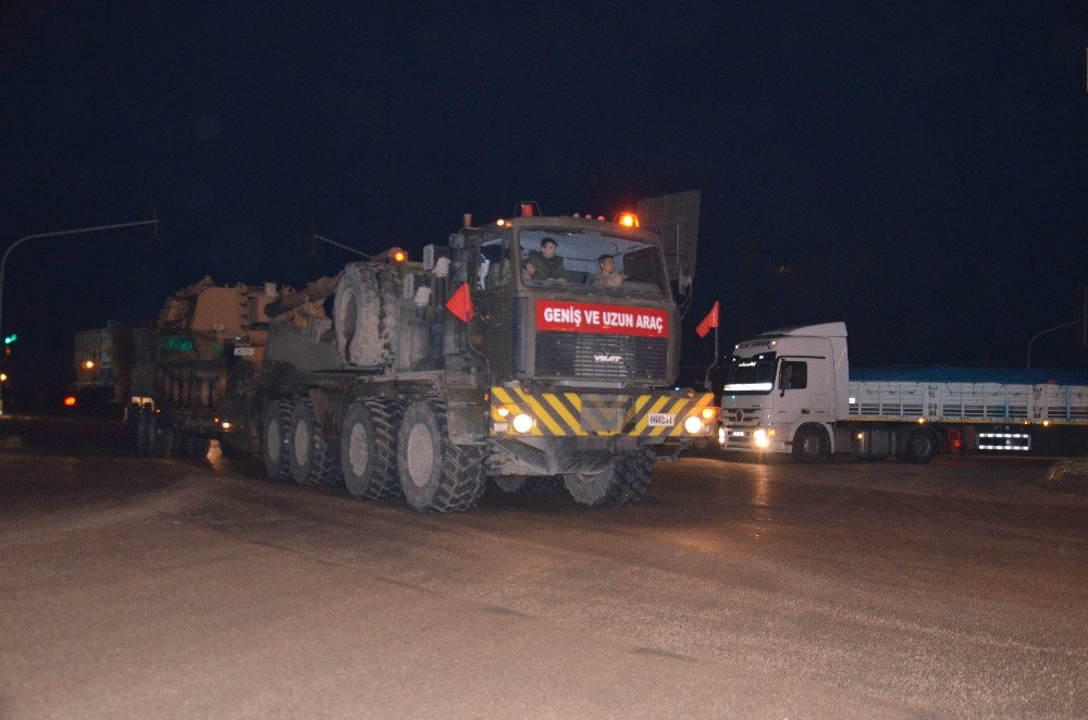 Sınır birliklerine tank ve obüs sevkiyatı 