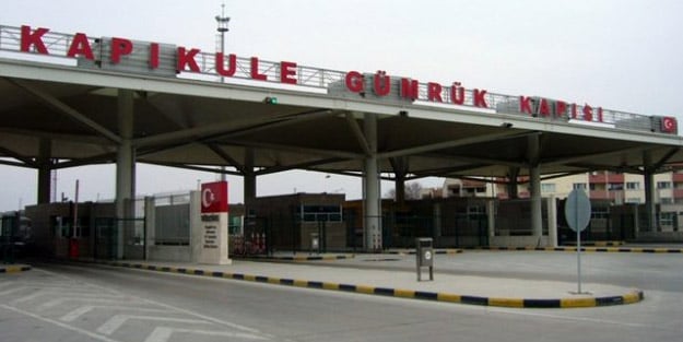 Sınır kapılarından 27.5 milyon kişi geçti