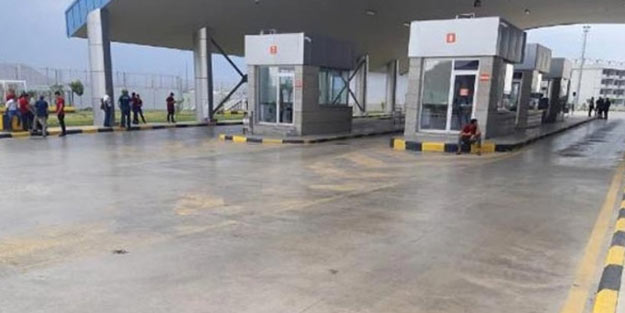 Sınır kapısında hareketli dakikalar