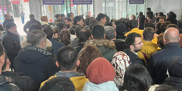 Sınır kapısında IMEI kuyruğu! Dilucu Sınır kapısındaki ucuz telefon izdihamı: Kuyruklar uzadı, akın ettiler