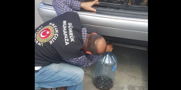 Sınır kapısında otomobil yakıt deposunda 140 kilo bal ele geçirildi