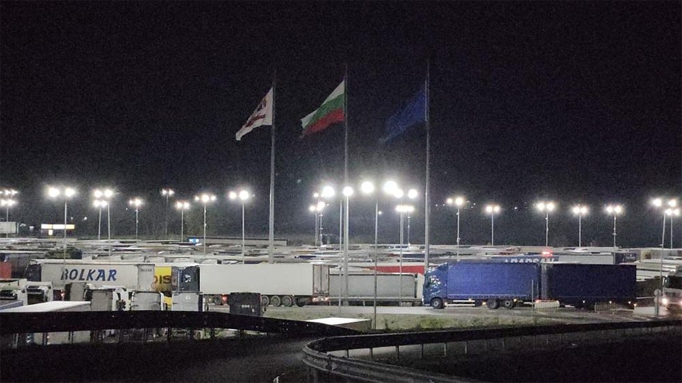 Sınır kitlendi ticaret felç