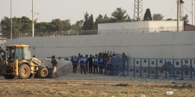 Sınırda askeri hareketlilik! Mehmetçik'ten anında müdahale