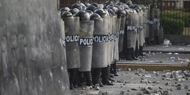 Sınırda çatışmalar! Peru'da hükümet karşıtı protestolar: Ölü sayısı 59'a çıktı! İstifa iddialarına sert tepki