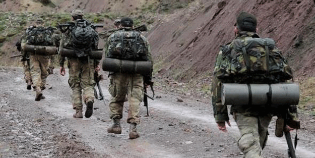 Sınırda dev operasyon! JÖH'ler o bölgeye indirildi