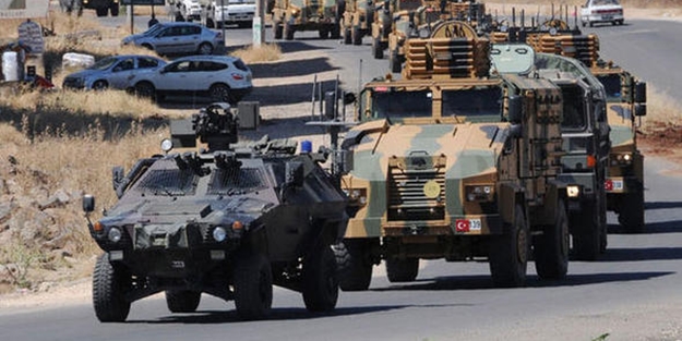 Sınırda hareketli saatler! Zırhlı araçlar sevk edildi