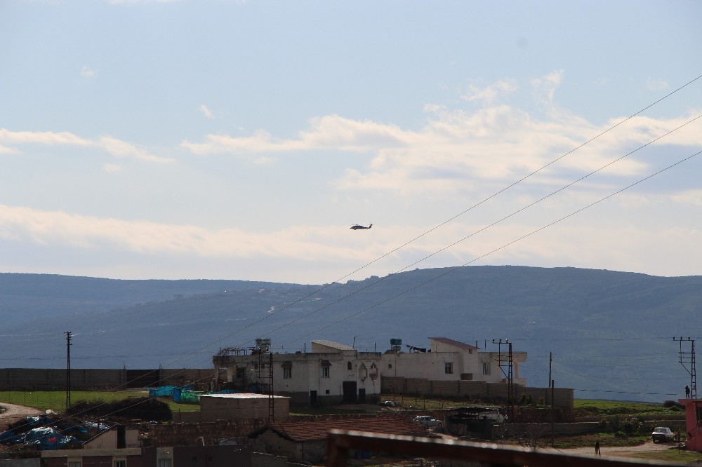Sınırda helikopter hareketliliği 