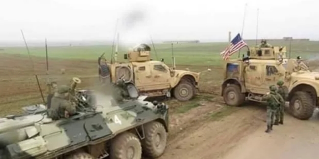 Sınırda tehlikeli gerginlik! Askeri konvoyun önünü kestiler