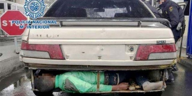 Sınırdan kaçmak için yaptıklarına çok şaşıracaksınız!